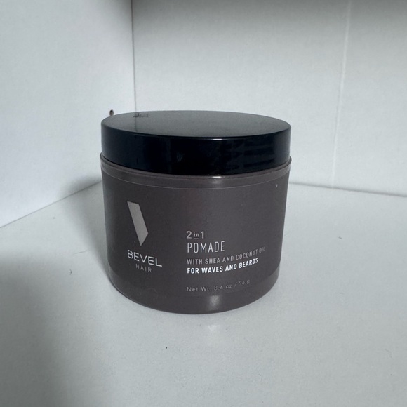 Bevel 2-in-1 Pomade for Waves and Beards - Picture 1 of 4